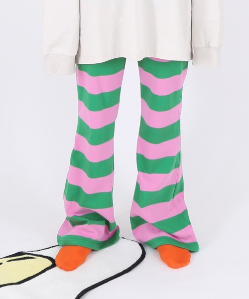 PUNYUS（プニュズ）の「ボーダーフレアパンツ（スウェットパンツ・レディース・オフホワイト/グリーン/オレンジ/ブルー/レッド/ブラック/ピンク・4/2/3/1）」の6枚目の写真