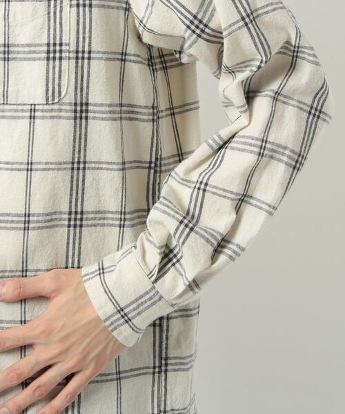 coen（コーエン）の「ウィンターリネンチェックバンドカラーシャツ（シャツ/ブラウス・メンズ・ネイビー/ダークブラウン/オフホワイト・X-LARGE/SMALL/LARGE/MEDIUM）」の4枚目の写真