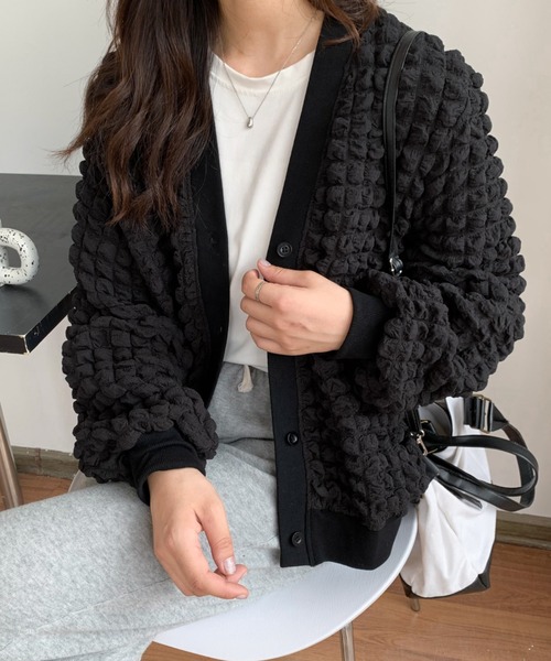 ABITOKYO(アビトーキョー)の「2022AW 立体ワッフルVネックカーディガン(カーディガン/ボレロ・レディース・ホワイト/ベージュ/ブラック・FREE)」の11枚目の写真