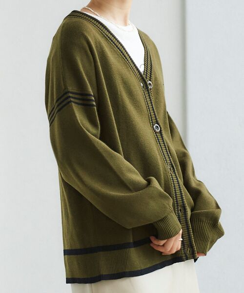 le.coeur blanc（ルクールブラン）の「配色ライン入りVネックカーディガン（カーディガン/ボレロ・レディース・アイボリー/カーキオリーブ・38）」の15枚目の写真