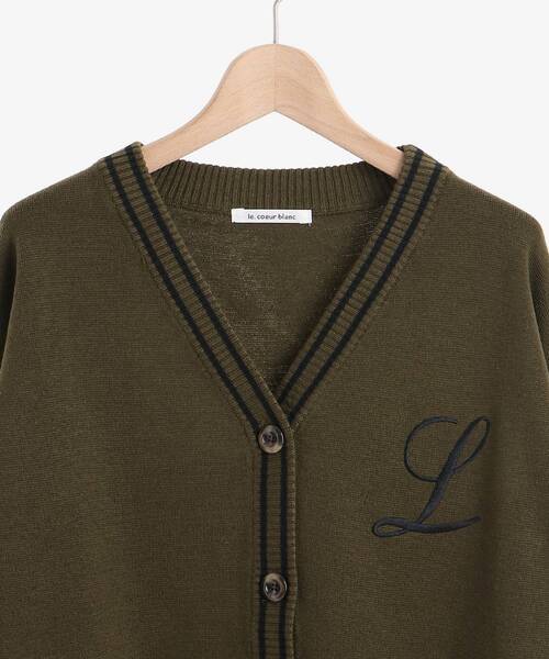 le.coeur blanc（ルクールブラン）の「配色ライン入りVネックカーディガン（カーディガン/ボレロ・レディース・アイボリー/カーキオリーブ・38）」の20枚目の写真