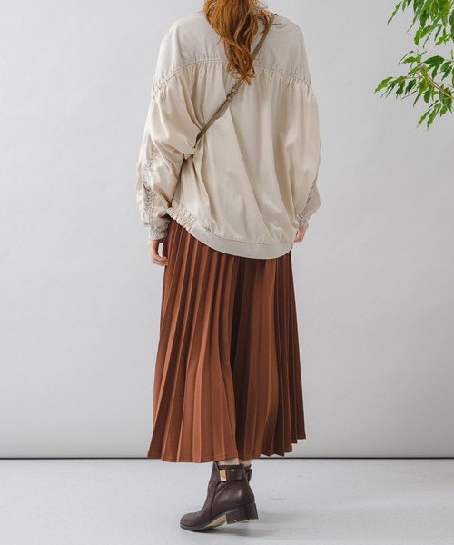 vingtrois（バントロア）の「vingtrois シャーリング切替カットプルオーバー（Tシャツ/カットソー・レディース・ブラック/グレイッシュベージュ/ホワイト・FREE）」の7枚目の写真