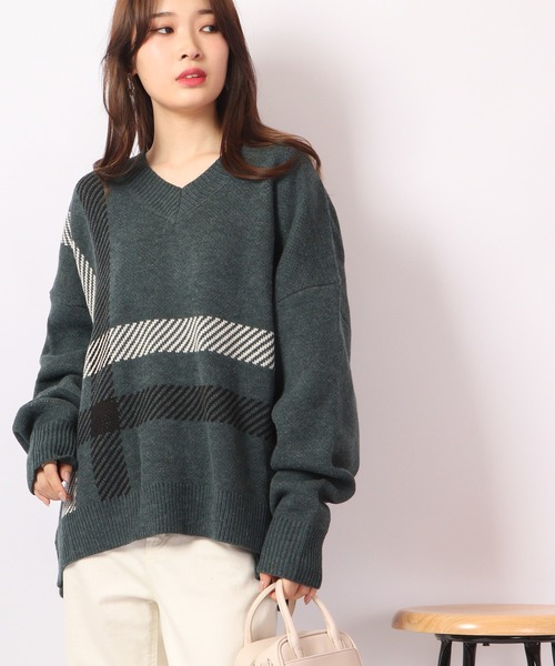 Bling Leads（ブリングリーズ）の「Bling Leads ５ＧＧＡＴニットチルデンVネック（ニット/セーター・レディース・ブラック/ベージュ/グリーン・FREE）」の14枚目の写真