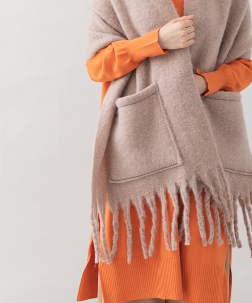 KATHARINE ROSS(キャサリンロス)の「【KATHARINE ROSS】ポケット付きもこもこボリュームストール WEB限定(ストール/ショール・レディース・ベージュ/ブルー/アイボリー・MEDIUM)」の16枚目の写真