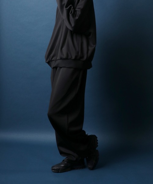 ANPAS（アンパス）の「ANPAS Tuck Wide Balloon Track Pants/ANPAS 別注 タックワイドバルーントラックパンツ ジャージパンツ セットアップ対応（その他パンツ・メンズ・ブラック・LL/M/L）」の12枚目の写真