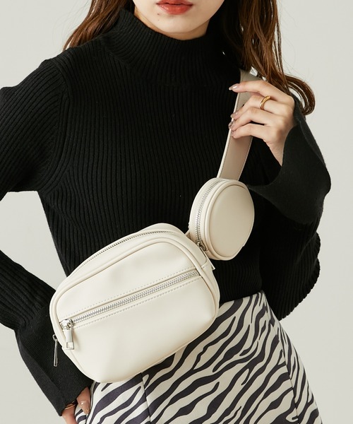 Chico（チコ）の「2ピースウエストポーチ（ボディバッグ/ウエストポーチ・レディース・ブルー/アイボリー/ブラック・FREE）」の2枚目の写真