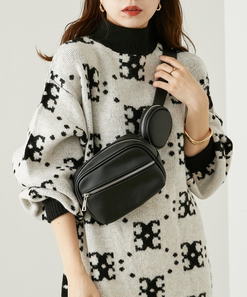 Chico（チコ）の「2ピースウエストポーチ（ボディバッグ/ウエストポーチ・レディース・ブルー/アイボリー/ブラック・FREE）」の4枚目の写真