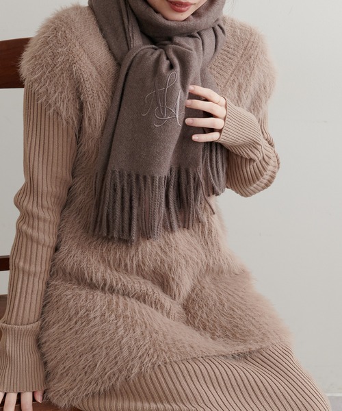 natural couture（ナチュラルクチュール）の「ロゴ刺繍入りストール（ストール/ショール・レディース・ブラック/オフホワイト/ピンク/モカ・FREE）」の6枚目の写真