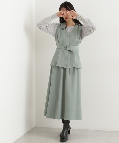 NATURAL BEAUTY BASIC(ナチュラルビューティーベーシック)の「ペプラムベストセットアップ(ワンピース・レディース・ライトグリーン/ネイビー/ベージュ・SMALL/MEDIUM)」の21枚目の写真