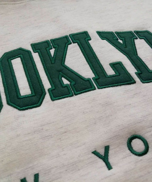 Dalfwin(ダールフィン)の「【裏起毛アリ】2022AW スウェット 秋冬 韓国スウェット BROOKLYNワッペンロゴスウェット オーバーサイズ ビックサイズ レディース(スウェット・レディース・オートミール/グレー/ネイビー・FREE)」の20枚目の写真