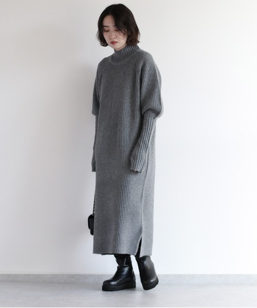 cepo(セポ)の「袖キリカエ ハイネックニットワンピース(ワンピース・レディース・オフホワイト/ブラック/グレー・FREE)」の3枚目の写真