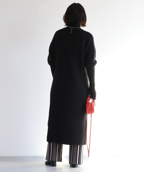 cepo(セポ)の「袖キリカエ ハイネックニットワンピース(ワンピース・レディース・オフホワイト/ブラック/グレー・FREE)」の10枚目の写真