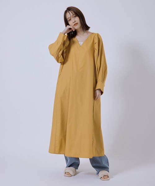 Jayro（ジャイロ）の「T/CブロードパフスリーブVネックワンピース（ワンピース・レディース・ブラック/ピンク/グリーン/マスタード・M）」の7枚目の写真