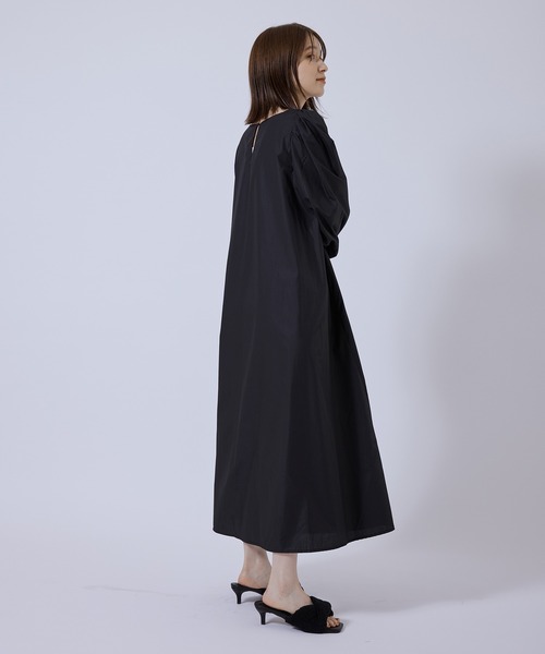 Jayro（ジャイロ）の「T/CブロードパフスリーブVネックワンピース（ワンピース・レディース・ブラック/ピンク/グリーン/マスタード・M）」の15枚目の写真