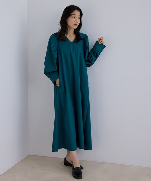 Jayro（ジャイロ）の「T/CブロードパフスリーブVネックワンピース（ワンピース・レディース・ブラック/ピンク/グリーン/マスタード・M）」の16枚目の写真