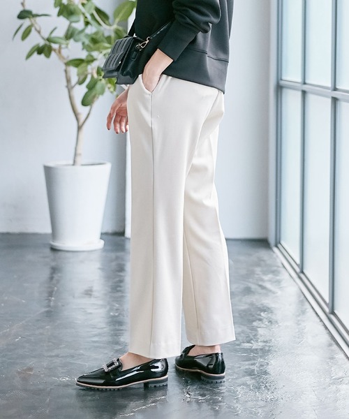 Days（デイズ）の「【Oeillet】タックプレスフレアーパンツ（ウイエ）（その他パンツ・レディース・ブラック/ベージュ/キャメル/ブルー/ダークグリーン/ピンク・LL/M/L）」の21枚目の写真