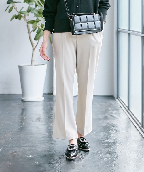 Days（デイズ）の「【Oeillet】タックプレスフレアーパンツ（ウイエ）（その他パンツ・レディース・ブラック/ベージュ/キャメル/ブルー/ダークグリーン/ピンク・LL/M/L）」の19枚目の写真