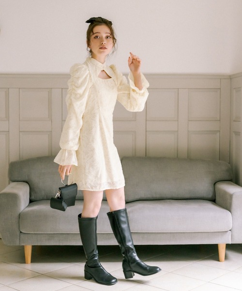 OLIVE des OLIVE（オリーブデオリーブ）の「ミニパワショルワンピース（ワンピース・レディース・ベージュ/アイボリー・FREE）」の3枚目の写真