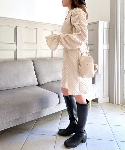 OLIVE des OLIVE（オリーブデオリーブ）の「ミニパワショルワンピース（ワンピース・レディース・ベージュ/アイボリー・FREE）」の13枚目の写真