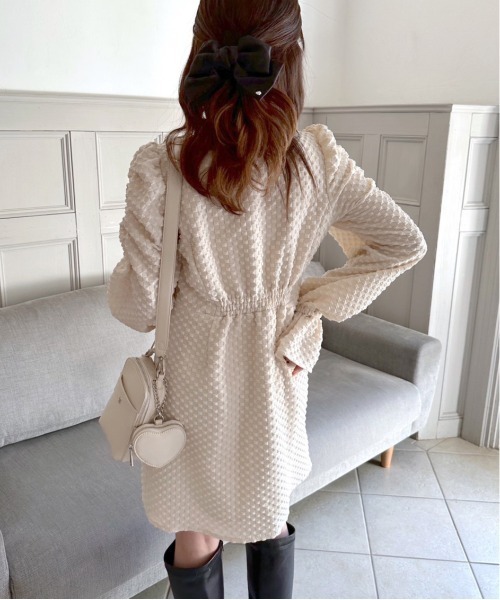 OLIVE des OLIVE（オリーブデオリーブ）の「ミニパワショルワンピース（ワンピース・レディース・ベージュ/アイボリー・FREE）」の22枚目の写真