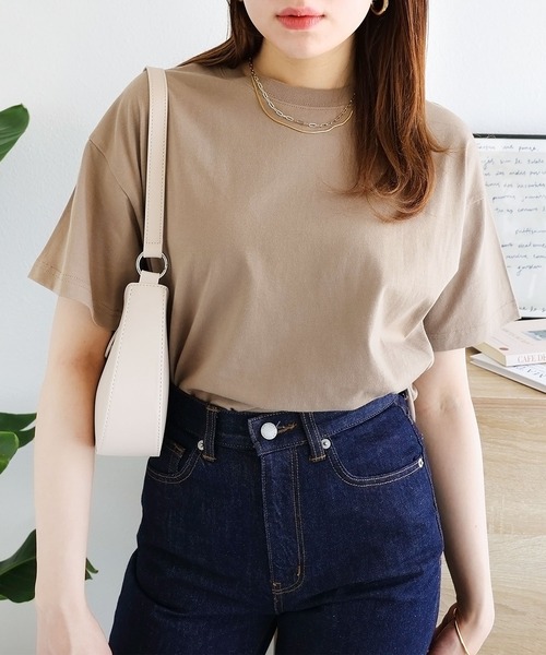 andme(アンドミー)の「コットンクルーネック半袖Tシャツ(Tシャツ/カットソー・レディース・オフホワイト/チャコールグレー/ブラック/ベージュ/オートミール/ブルー系その他・S/M)」の5枚目の写真