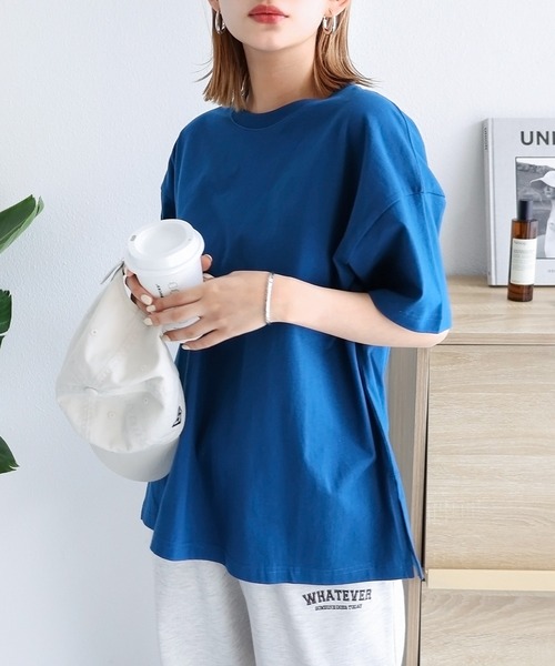 andme(アンドミー)の「コットンクルーネック半袖Tシャツ(Tシャツ/カットソー・レディース・オフホワイト/チャコールグレー/ブラック/ベージュ/オートミール/ブルー系その他・S/M)」の1枚目の写真
