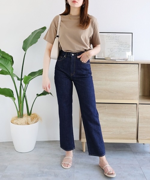 andme(アンドミー)の「コットンクルーネック半袖Tシャツ(Tシャツ/カットソー・レディース・オフホワイト/チャコールグレー/ブラック/ベージュ/オートミール/ブルー系その他・S/M)」の22枚目の写真