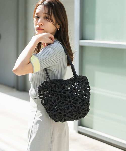 SENSE OF PLACE by URBAN RESEARCH（センスオブプレイスバイアーバンリサーチ）の「バイカラーコンパクトセーター(5分袖)（ニット/セーター・レディース・ブラック/アイボリー/オリーブ/ライトブルー/ライトグレー/オフホワイト・ONE）」の7枚目の写真