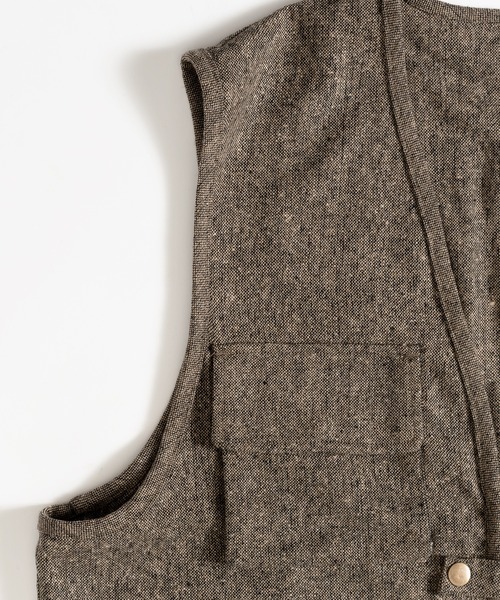 MUHET(ミュエータ)の「フィッシングベスト(ベスト・レディース・ベージュ/その他/チャコールグレー・X-LARGE/MEDIUM)」の10枚目の写真