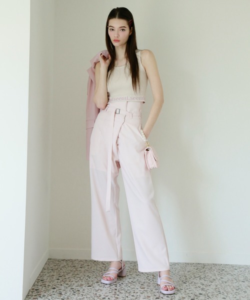 Seemi. byNICECLAUP（ シーミーバイナイスクラップ）の「【Seemi】ロゴラインニットタンクトップ（タンクトップ・レディース・ピンクベージュ/オフホワイト・FREE）」の12枚目の写真