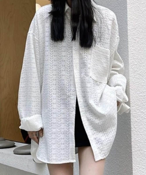 SHEENA（シーナ）の「オーバーサイズレースシャツ（シャツ/ブラウス・レディース・ブラック/オフホワイト・M）」の14枚目の写真