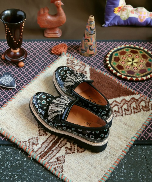 JUCO.（ジュコ）の「ドラマチックローファー　-LADIES & MENS-（ローファー・レディース・ブラック・24.5cm/25.0cm/23.0cm/23.5cm/27.5cm/25.5cm/24.0cm/26.5cm）」の5枚目の写真