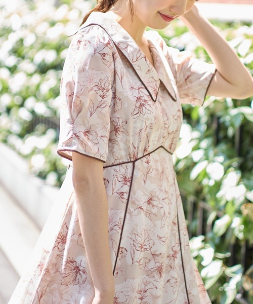 エレガント☆ワンピース フラワー プリーツ Aライン 半袖 襟付き tocco closet（トッコ クローゼット）の「コード切り替え襟付き