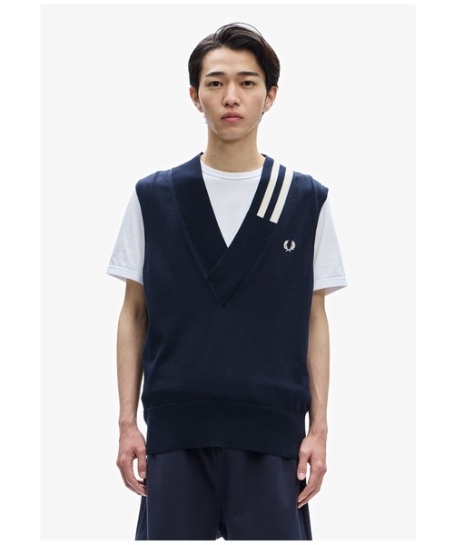 FRED PERRY（フレッドペリー）の「V-Neck Broken Tipped Tank（ベスト