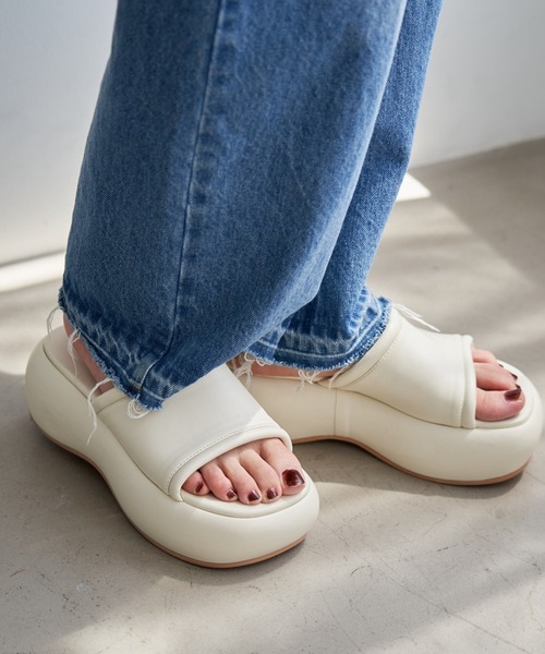 Kastane（カスタネ）の「【新色追加】ボリュームソールシューズ（サンダル・レディース・アイボリー/スカイブルー/ブラック・36/37/38）」の13枚目の写真