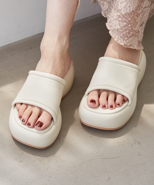 Kastane（カスタネ）の「【新色追加】ボリュームソールシューズ（サンダル・レディース・アイボリー/スカイブルー/ブラック・36/37/38）」の4枚目の写真