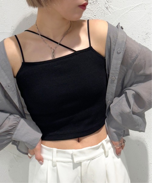 apres jour mignon(アプレジュールミニョン)の「カップ付き変形クロップドキャミソール【ZOZOTOWN限定アイテム】(タンクトップ・レディース・グリーン系その他/ピンク/ブラック/アイボリー・X-LARGE/フリー)」の2枚目の写真