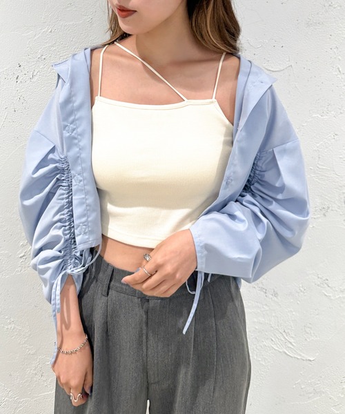 apres jour mignon(アプレジュールミニョン)の「カップ付き変形クロップドキャミソール【ZOZOTOWN限定アイテム】(タンクトップ・レディース・グリーン系その他/ピンク/ブラック/アイボリー・X-LARGE/フリー)」の9枚目の写真