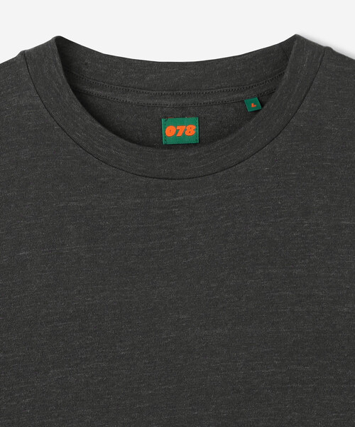 Bshop(ビショップ)の「078 CITE | クルーネックTシャツ MEN(Tシャツ/カットソー・メンズ・チャコール/ブラック/ホワイト・M/L)」の4枚目の写真