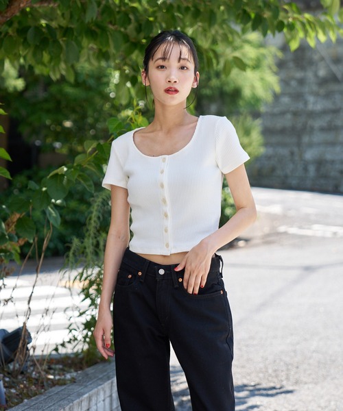 DIESEL ホワイト 長袖 クロップド リブ　トップス Levi's（リーバイス）の「Levi's/リーバイス クロップド丈 リブ