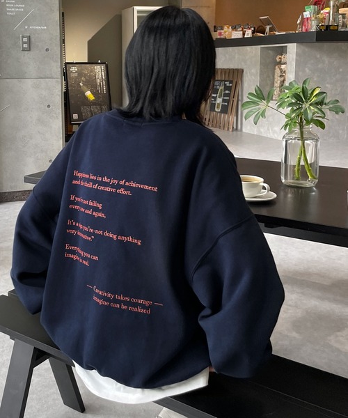 Chillfar(チルファー)の「アソートバックプリントスウェット(スウェット・レディース・ブラック/ホワイト系/アイボリー系2/アイボリー系3/アイボリー系4/アイボリー系/グレー/ネイビー系/グレー系/ネイビー系2/ホワイト/アイボリー系1/ネイビー系1/グリーン/レッド/ピンク/オートミール/ネイビー/ブラック系・FREE)」の16枚目の写真