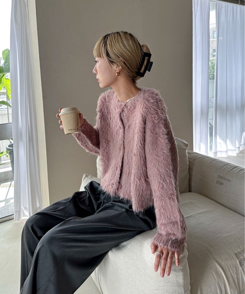 feepur（フェピュール）の「【ハンドウォッシャブル】ウール混シャギーショートカーディガン（カーディガン/ボレロ・レディース・グレー/ブルー/ブラック/オフホワイト/ピンクベージュ・MEDIUM）」の8枚目の写真