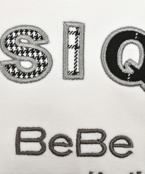 BeBe(ベベ)の「ポンチチェックパッチロゴトレーナー(90~150cm)(スウェット・キッズ・オフホワイト/ブラック・130cm/100cm/150cm/140cm/110cm/120cm/90cm)」の10枚目の写真