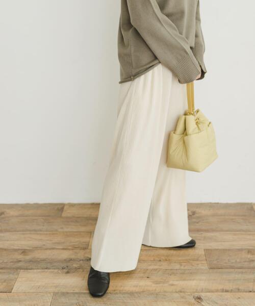 ITEMS URBANRESEARCH（アイテムズ アーバンリサーチ）の「プリーツシャーリングパンツ（その他パンツ・レディース・カーキ/ベージュ/ブラック/ホワイト系その他・FREE）」の8枚目の写真