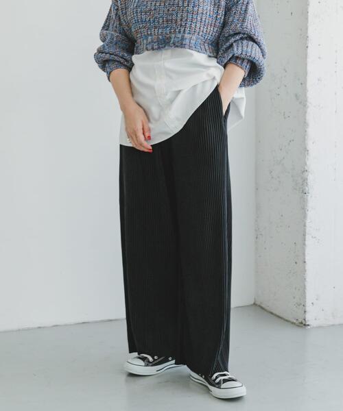 ITEMS URBANRESEARCH（アイテムズ アーバンリサーチ）の「プリーツシャーリングパンツ（その他パンツ・レディース・カーキ/ベージュ/ブラック/ホワイト系その他・FREE）」の18枚目の写真