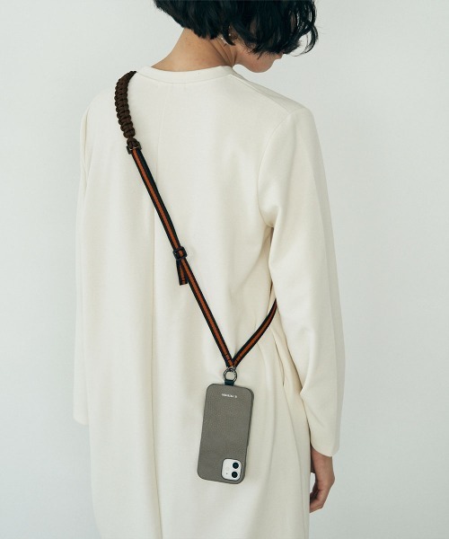 marjour（マージュール）の「PARACORD MOBILE PHONE STRAP（スマホグッズ・レディース・ピンク/ブラウン/オフホワイト・FREE）」の3枚目の写真