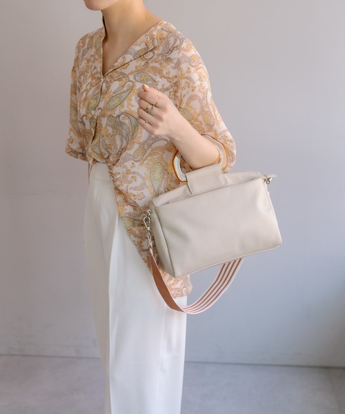 ear PAPILLONNER（イアパピヨネ）の「《カスタムベルト2本付き》Dパーツミドルショルダーバッグ（ショルダーバッグ・レディース・ブラック/グレー/アイボリー/ネイビー・FREE）」の17枚目の写真