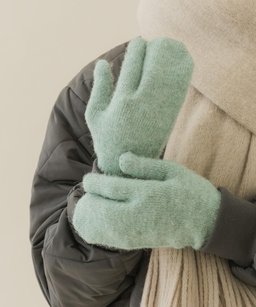 SMELLY（スメリー）の「スリーフィンガーホールタッチミトン（手袋・レディース・ミント/グレー・-）」の4枚目の写真