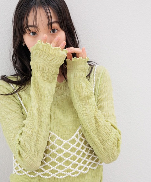 LOWRYS FARM（ローリーズファーム）の「シャーリングプルオーバーＬＳ  991515（Tシャツ/カットソー・レディース・ブラック/ベージュ/アイボリー/カーキ/イエロー/ブルー・FREE）」の4枚目の写真