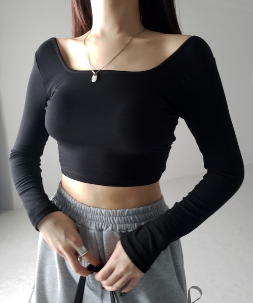 me+em select(ミームセレクト)の「【 カップ付き 】ショート丈スクエアネックタイトカットソートップス(Tシャツ/カットソー・レディース・グレー/ブラック/ホワイト・FREE)」の19枚目の写真